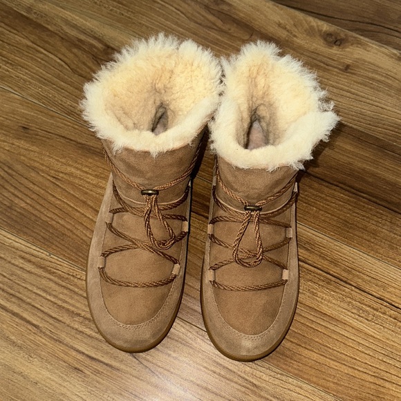 Abeo Izzy Tan Boots - Picture 5 of 5